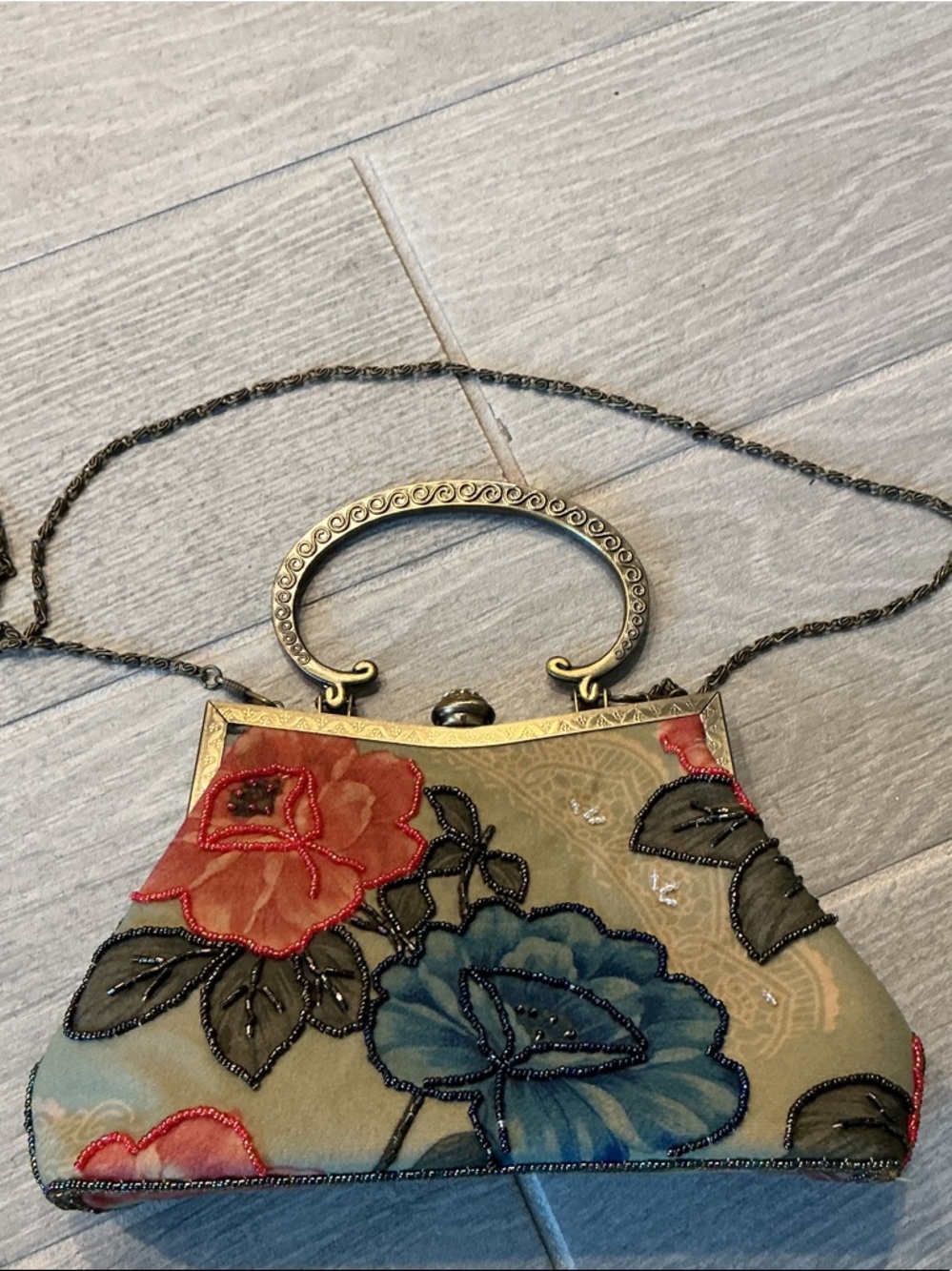 Embroidered Floral Evening Handbag in Multicolor Vintage